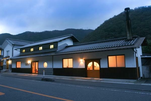 Yubaraonsen Yubaranoyado Komeya Hotel Maniwa Exterior photo